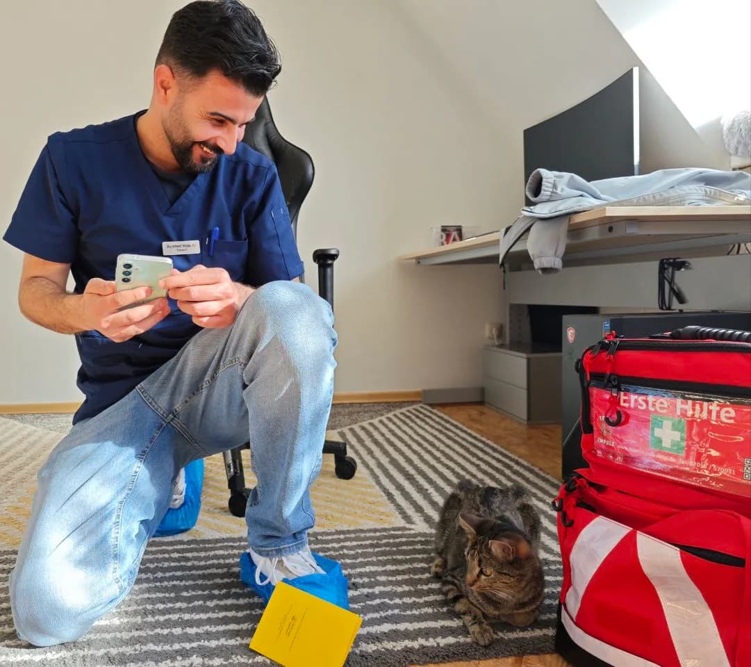 Tierarzt mit Patient in ruhiger Umgebung